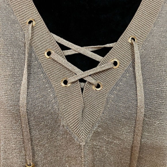 Michael Kors metallic gold sweater size S/M‎ - Picture 2 of 6